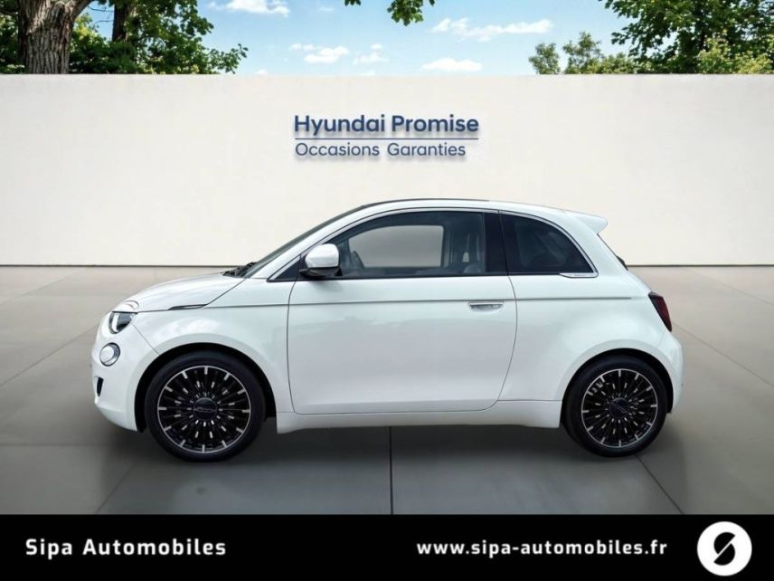33260 : Hyundai Arcachon - Sipa Automobiles - FIAT 500e BERLINE MY22 SERIE 1 STEP 2 Icône Plus - 500 III ELECTRIQUE - Blanc - Automate à fonct. Continu - Courant électrique