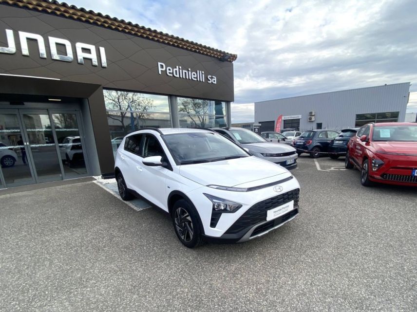 84120 : Hyundai PERTUIS - SA PEDINIELLI - HYUNDAI BAYON Intuitive - BAYON - Blanc - Boîte manuelle - Essence sans plomb