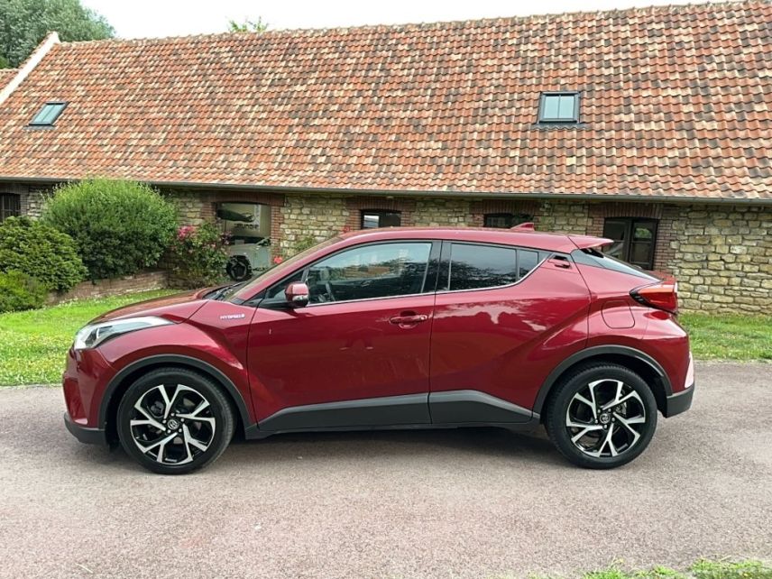 62360 : Hyundai Boulogne-sur-Mer - Garage Du Château - TOYOTA C-HR HYBRIDE RC18 Edition - C-HR - Rouge - Automate à fonct. Continu - Essence / Courant électrique