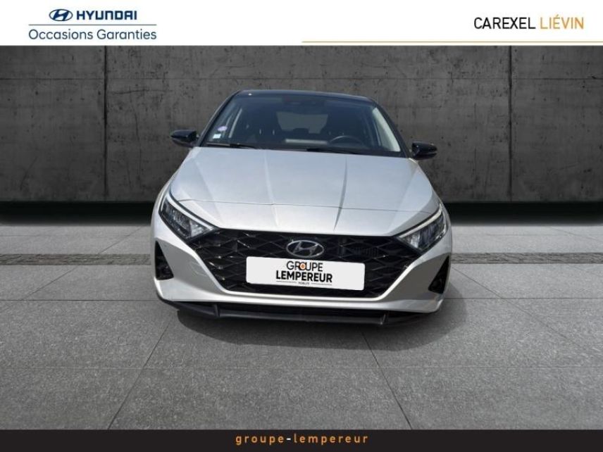 62800 : Hyundai Lens - Groupe Lempereur - HYUNDAI i20 - i20 - Sleek Silver Métal/Toit/rétros Black - Traction - Essence/Micro-Hybride