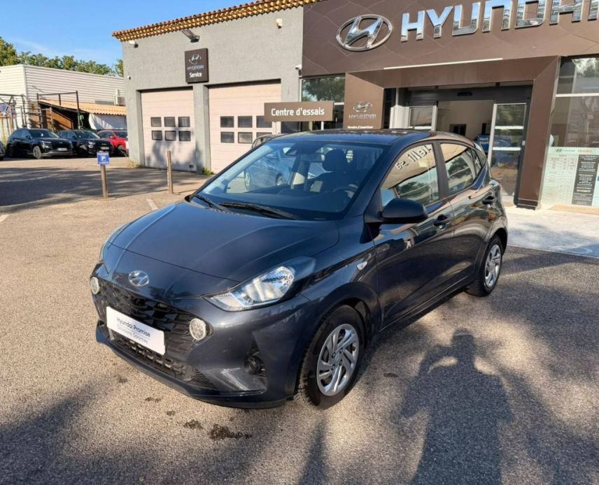 84120 : Hyundai PERTUIS - SA PEDINIELLI - HYUNDAI i10 Initia - i10 III - Gris - Boîte manuelle - Essence sans plomb