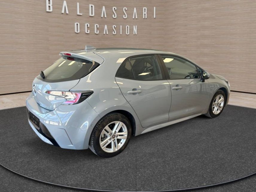 83130 : Hyundai Toulon - Autodif SAS - Groupe BALDASSARI - TOYOTA COROLLA PRO HYBRIDE Dynamic Business - COROLLA XII - Gris - Automate à fonct. Continu - Essence / Courant électrique