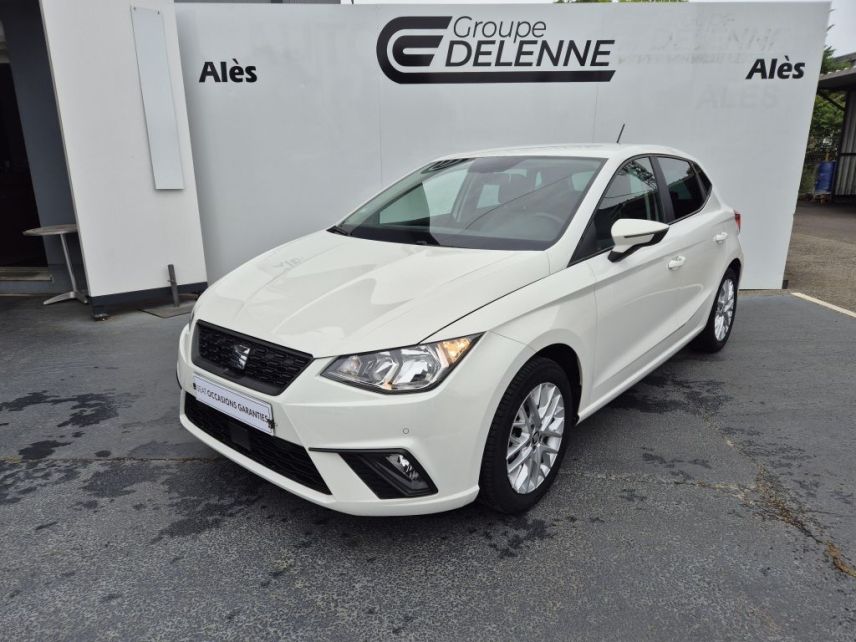 30100 : Hyundai Alès - Auto Hall - SEAT IBIZA Style - IBIZA V - Blanc - Boîte manuelle - Essence sans plomb
