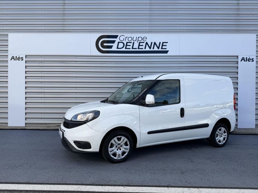 30100 : Hyundai Alès - Auto Hall - FIAT DOBLO CARGO PRO LOUNGE - DOBLO II - Blanc - Boîte manuelle - Diesel