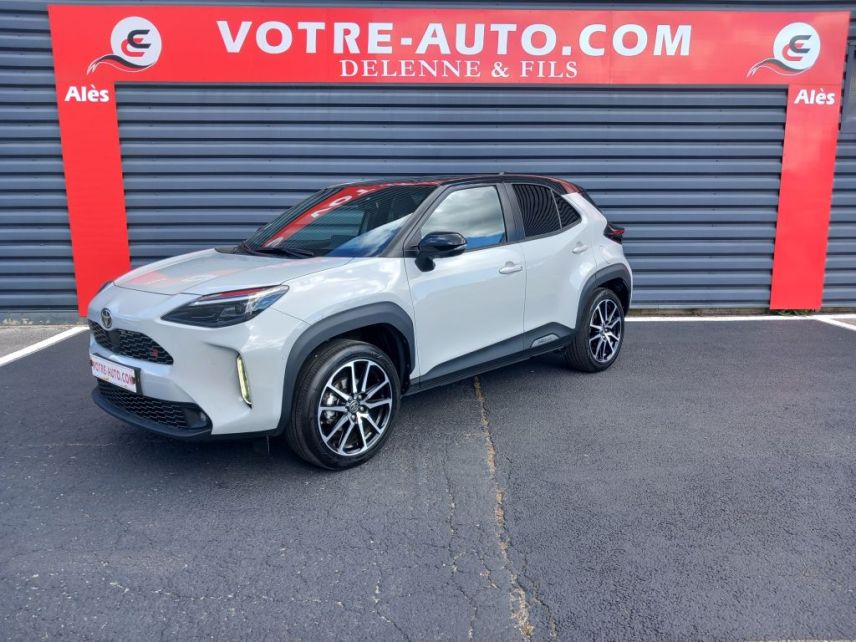 30100 : Hyundai Alès - Auto Hall - TOYOTA YARIS CROSS HYBRIDE GR SPORT - YARIS CROSS - Gris - Automate à fonct. Continu - Essence / Courant électrique