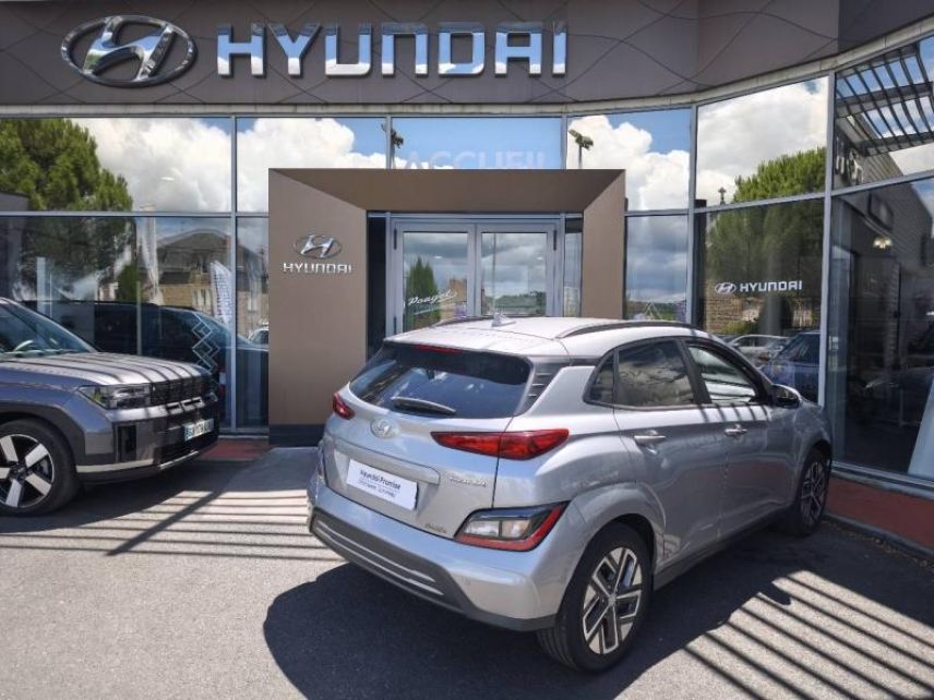 19100 : Hyundai Brive-la-Gaillarde - Garage Pouget - HYUNDAI Kona - Kona - Shimmering Silver Métal - Traction - Electrique