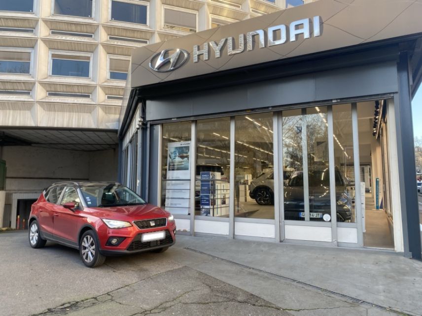 75013 : Hyundai Paris 13 - Bayard Automobiles - SEAT Arona - Arona - Rouge Passion - Traction - Essence