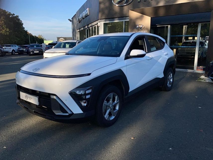 49070 : Hyundai Angers - Oceane Automobiles - HYUNDAI KONA Intuitive - KONA II - Blanc - Boîte manuelle - Essence sans plomb