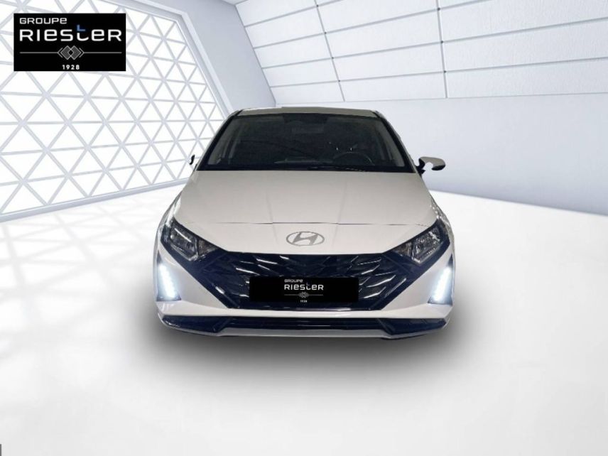 77600 : Hyundai Bussy-Saint-Georges - Protea by Riester - HYUNDAI i20 Intuitive - i20 III - BLANC - Automate sequentiel - Essence sans plomb