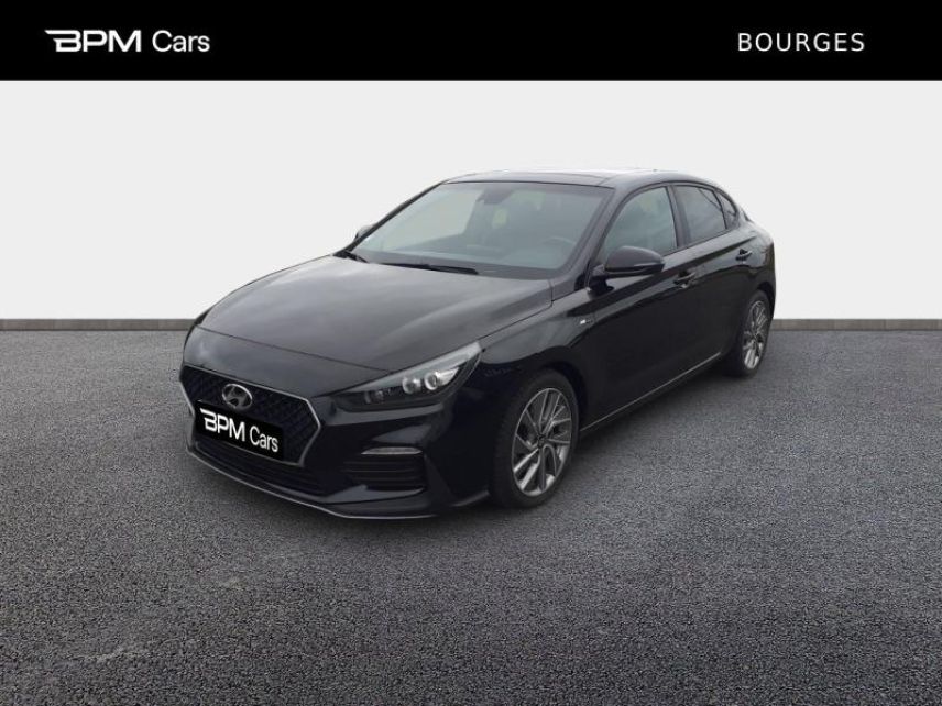 18230 : Hyundai Bourges - BPM Cars - HYUNDAI i30 Fastback - i30 Fastback - Phantom Black Métal - Traction - Essence