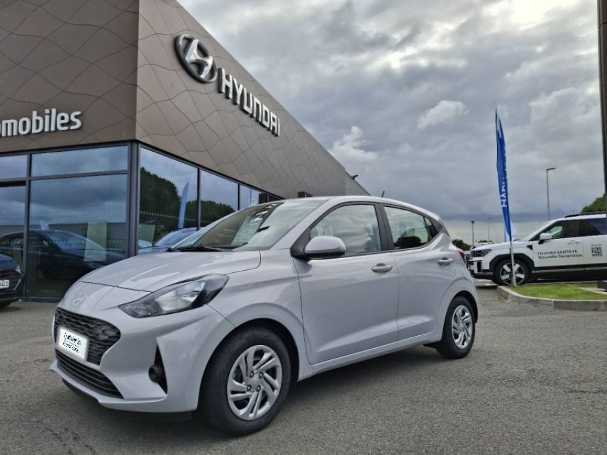 56000 : Hyundai Vannes - Park Lann Automobiles - HYUNDAI i10 - i10 - Lumen Gray Métal - Traction - Essence