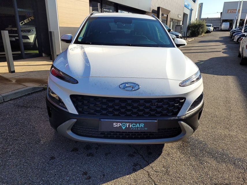 04100 : Hyundai Manosque - Pedinielli - HYUNDAI KONA HYBRID Intuitive - KONA - Blanc - Automate sequentiel - Essence / Courant électrique