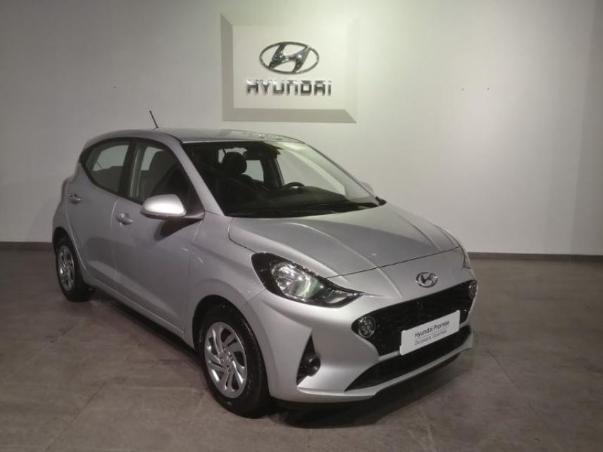 37540 : Hyundai Tours - EOS des Nations - HYUNDAI i10 - i10 - Sleek Silver Métal - Traction - Essence