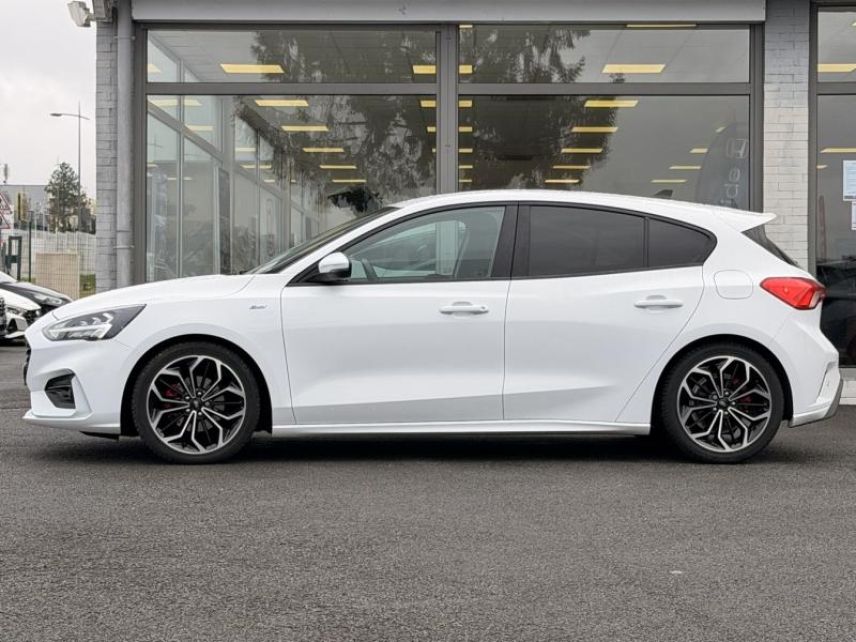 57200 : Hyundai Sarreguemines - Theobald Automobiles - FORD Focus - Focus - Gris Magnetic métallisé Premium - Traction - Essence/Micro-Hybride