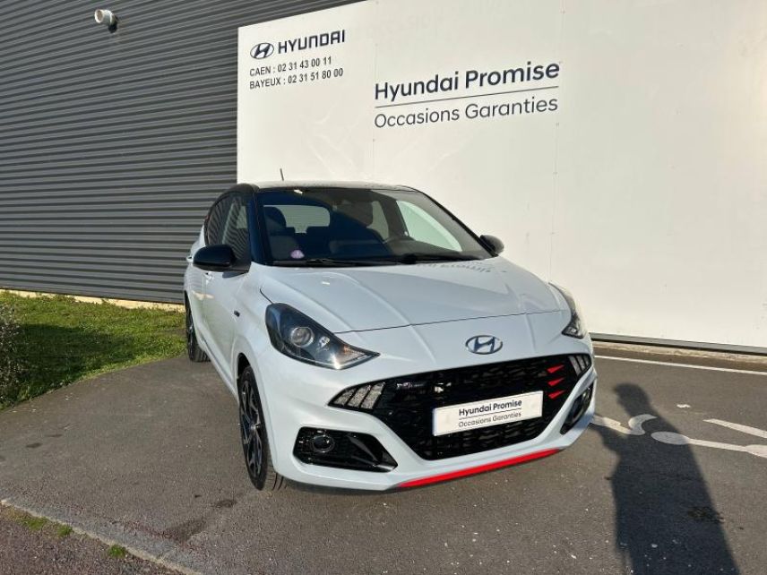 14100 : Hyundai Lisieux - Trajectoire Automobiles - HYUNDAI i10 - i10 - Slate Blue/Toit Phantom Black - Traction - Essence