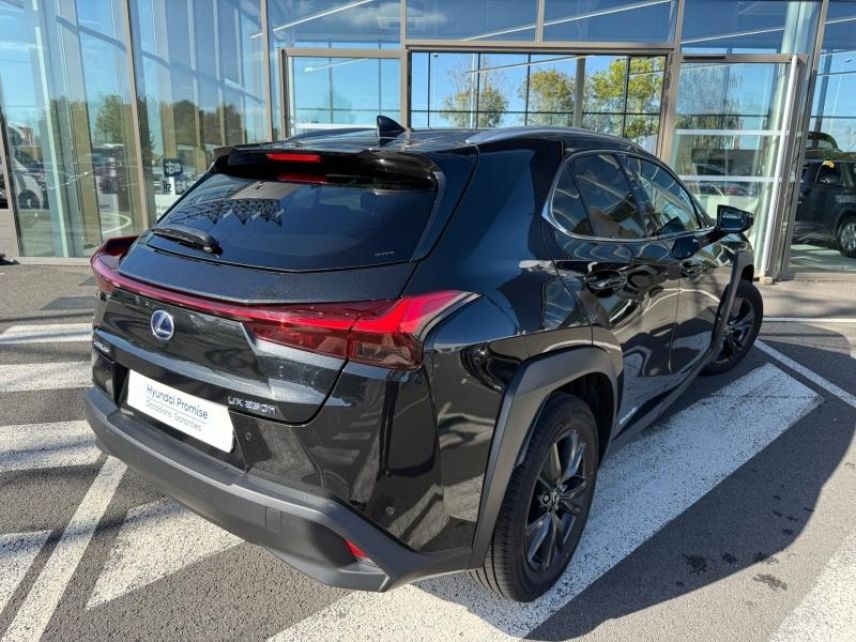37540 : Hyundai Tours - EOS des Nations - LEXUS UX - UX - Noir Ebène - Traction - Hybride : Essence/Electrique