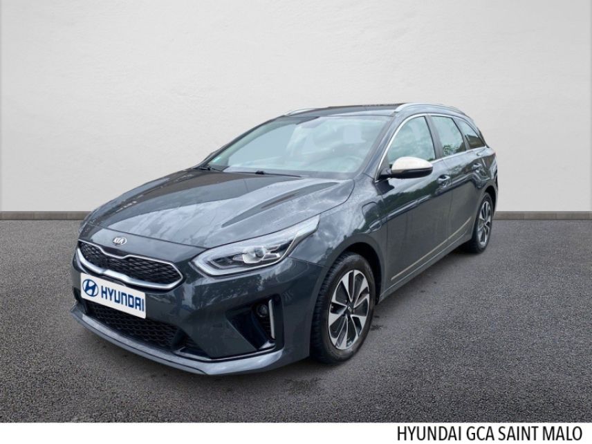 35400 : Hyundai Saint-Malo - GCA - KIA Ceed SW - Ceed SW - Gris Acier métallisé - Traction - Hybride rechargeable : Essence/Electrique