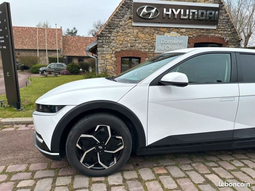 62360 : Hyundai Boulogne-sur-Mer - Garage Du Château - HYUNDAI IONIQ 5 Intuitive - IONIQ 5 - Blanc - Automate à fonct. Continu - Courant électrique