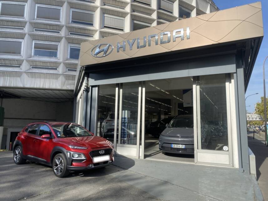 75013 : Hyundai Paris 13 - Bayard Automobiles - HYUNDAI Kona - Kona - Pulse Red - Traction - Essence