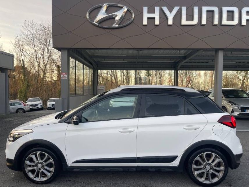 64100 : Hyundai Bayonne - Oceanic Auto - HYUNDAI i20 Active - i20 Active - Blanc - Traction - Essence