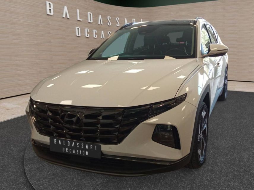 83130 : Hyundai Toulon - Autodif SAS - Groupe BALDASSARI - HYUNDAI TUCSON Executive - TUCSON IV - Blanc - Boîte automatique - Essence / Courant électrique