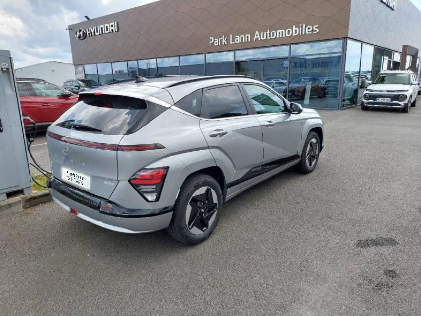 56000 : Hyundai Vannes - Park Lann Automobiles - HYUNDAI Kona - Kona - Shimmering Silver Métal - Traction - Electrique