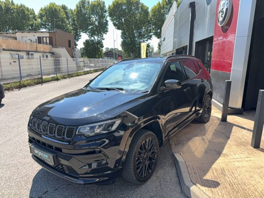04100 : Hyundai Manosque - Pedinielli - JEEP COMPASS S - COMPASS II - NOIR - Boîte automatique - Essence / Courant électrique