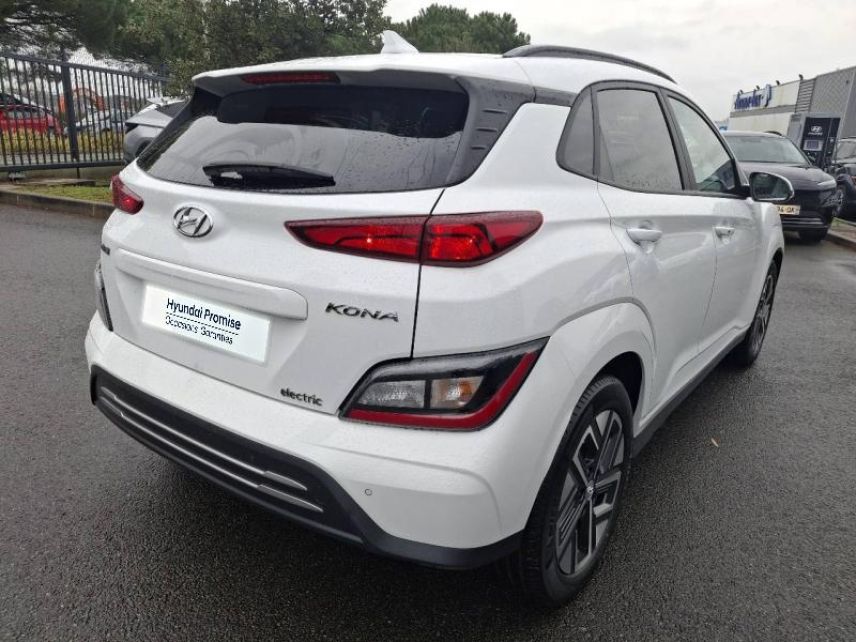 56600 : Hyundai Lorient - Auto Océane - HYUNDAI Kona - Kona - Chalk White Métal - Traction - Electrique