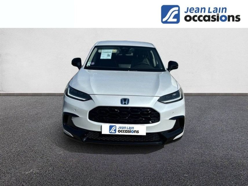 73290 : Hyundai Chambéry - Jean Lain Mobilités - HONDA ZR-V E:HEV Sport - ZR-V - Blanc - Automate à fonct. Continu - Essence / Courant électrique