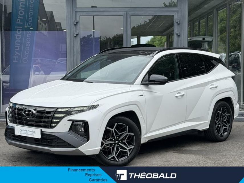 57100 : Hyundai Thionville - Théobald Automobiles - HYUNDAI Tucson - Tucson - Serenity White Métal/Toit/rétros Black - Traction - Hybride : Essence/Electrique