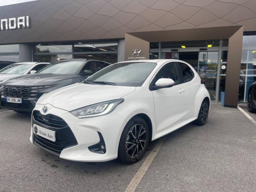 64100 : Hyundai Bayonne - Oceanic Auto - TOYOTA Yaris - Yaris - Blanc Pur - Traction - Hybride : Essence/Electrique