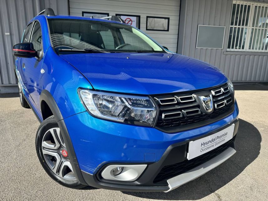 21300 : Hyundai Dijon - Privilège Automobiles - DACIA SANDERO Stepway - SANDERO II - Bleu - Boîte manuelle - Essence sans plomb