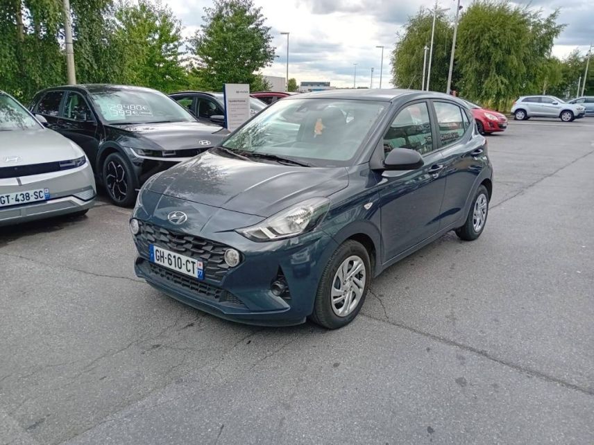 77600 : Hyundai Bussy-Saint-Georges - Protea by Riester - HYUNDAI i10 Initia - i10 III - Gris - Boîte manuelle - Essence sans plomb