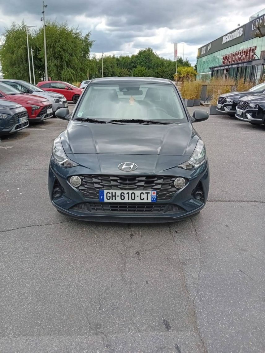 77600 : Hyundai Bussy-Saint-Georges - Protea by Riester - HYUNDAI i10 Initia - i10 III - Gris - Boîte manuelle - Essence sans plomb