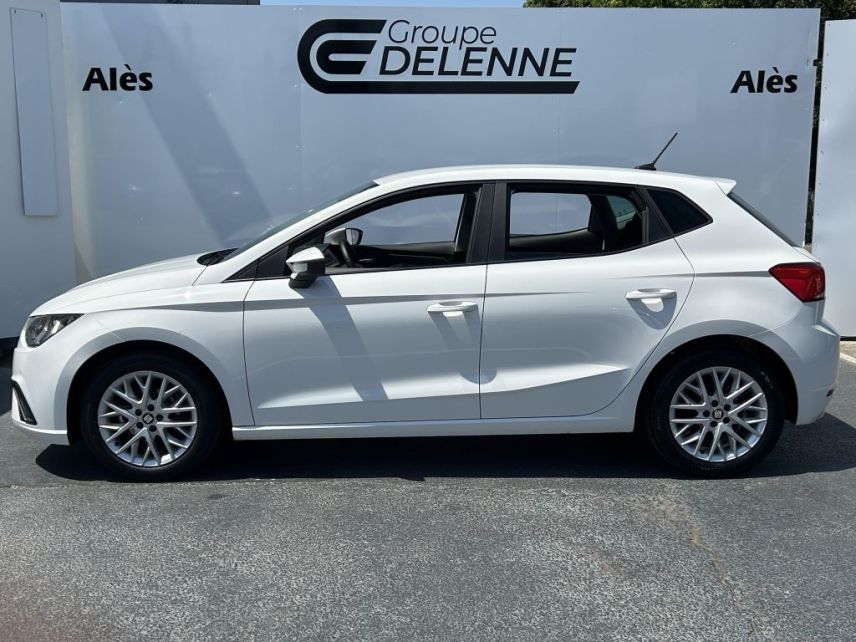 30100 : Hyundai Alès - Auto Hall - SEAT IBIZA Urban - IBIZA V - Blanc - Boîte manuelle - Essence sans plomb
