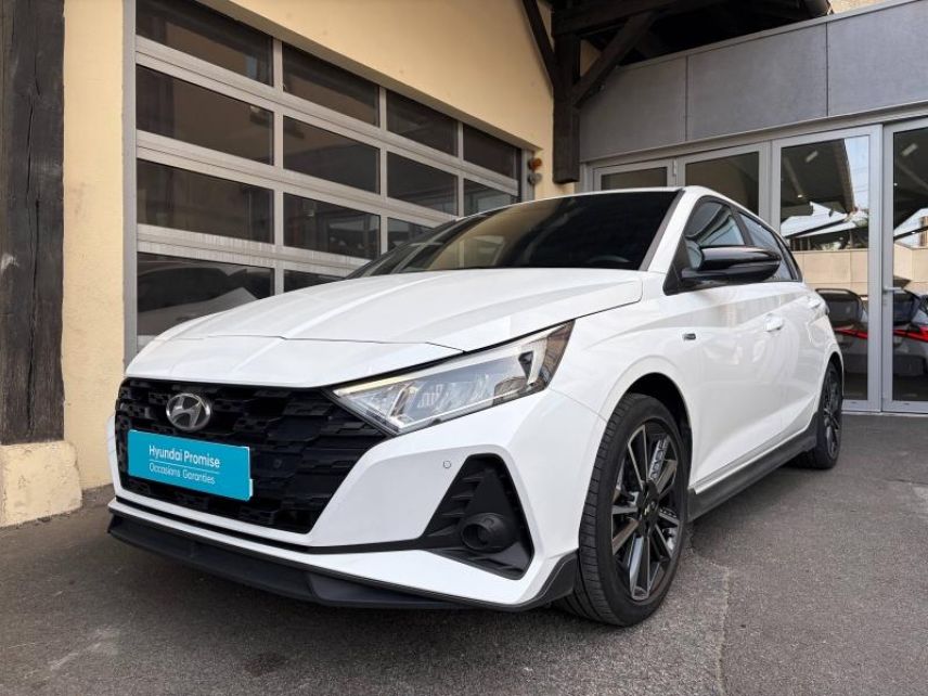 78000 : Hyundai Versailles - SOCOHY - HYUNDAI i20 - i20 - Atlas White - Traction - Essence/Micro-Hybride
