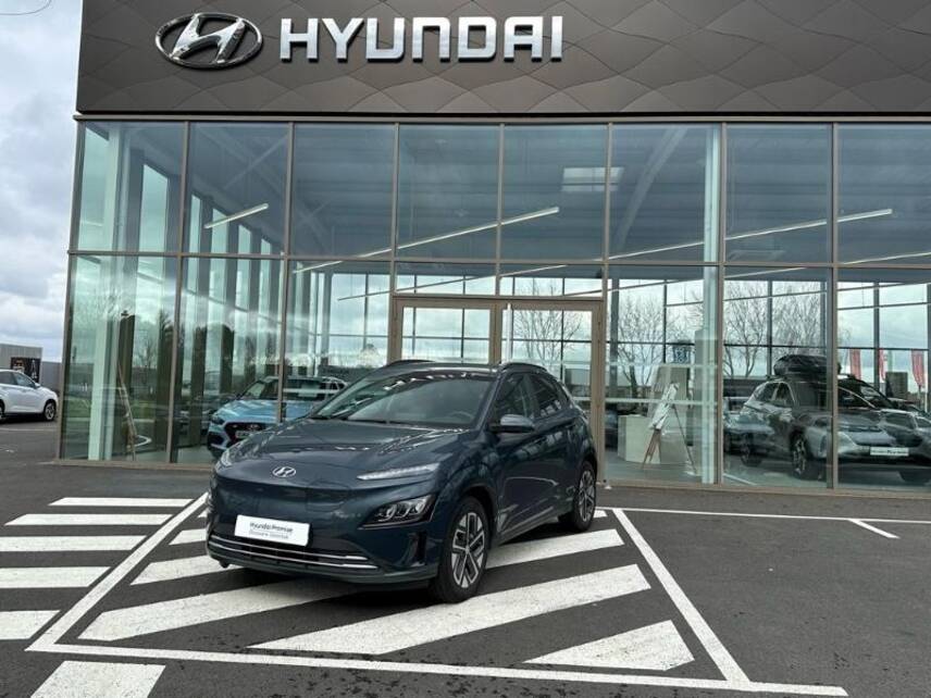37540 : Hyundai Tours - EOS Automobiles - HYUNDAI Kona - Kona - Dark Night Métal - Traction - Electrique