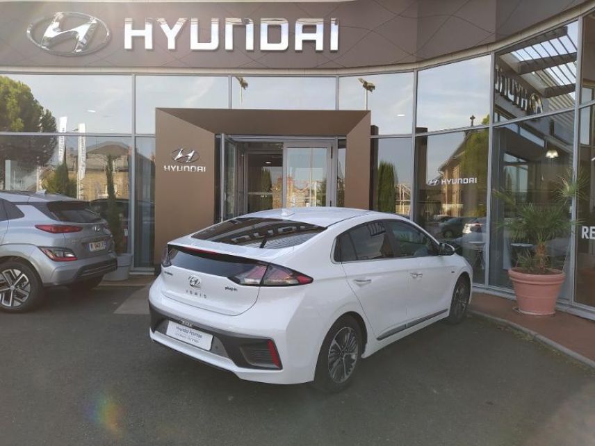 19100 : Hyundai Brive-la-Gaillarde - Garage Pouget - HYUNDAI Ioniq - Ioniq - POLAR WHITE WAW - Traction - Hybride rechargeable : Essence/Electrique