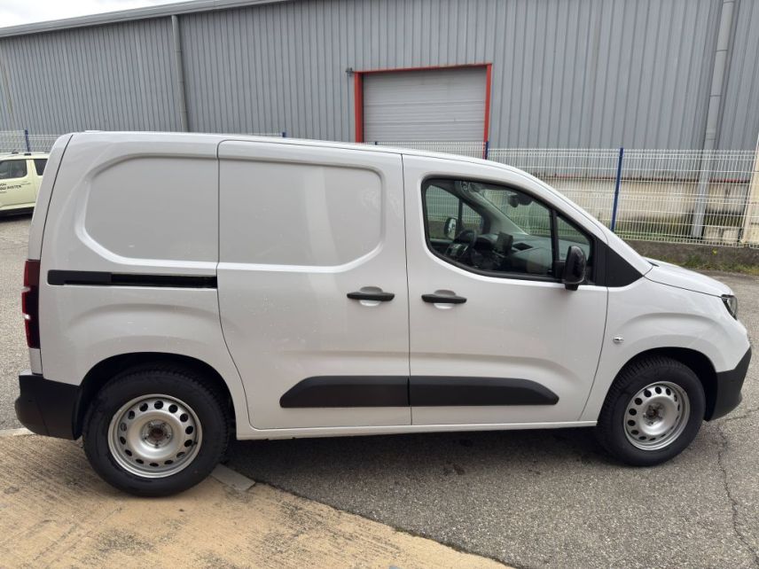 04100 : Hyundai Manosque - Pedinielli - FIAT DOBLO FOURGON  - DOBLO III - Blanc - Boîte manuelle - Diesel