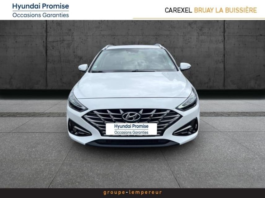 62700 : Hyundai Bruay-La-Buissière - Groupe Lempereur - HYUNDAI i30 SW - i30 SW - Polar White - Traction - Essence/Micro-Hybride
