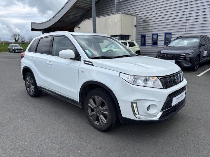 49300 : Hyundai Cholet - Océane Auto - SUZUKI VITARA Privilège - VITARA IV - Blanc - Boîte manuelle - Essence sans plomb
