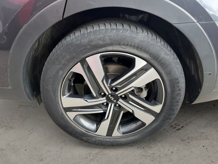 38200 : Hyundai Vienne - Groupe Central Autos - KIA SORENTO Premium - SORENTO IV - Gris - Boîte automatique - Essence / Courant électrique