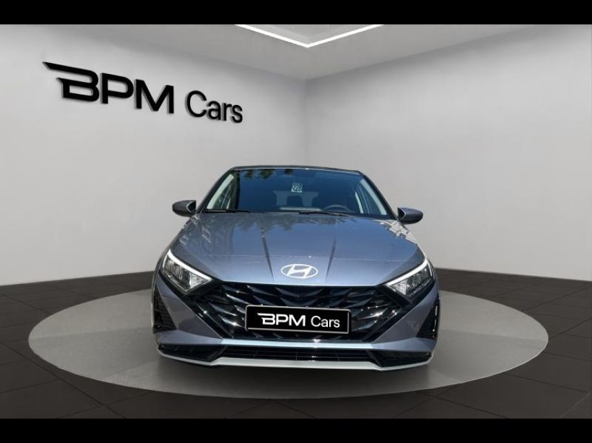 92250 : Hyundai La Garenne-Colombes - BPM Cars - HYUNDAI i20 - i20 - Meta Blue Métal - Traction - Essence