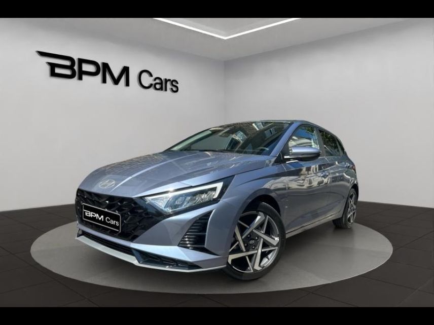 92250 : Hyundai La Garenne-Colombes - BPM Cars - HYUNDAI i20 - i20 - Meta Blue Métal - Traction - Essence