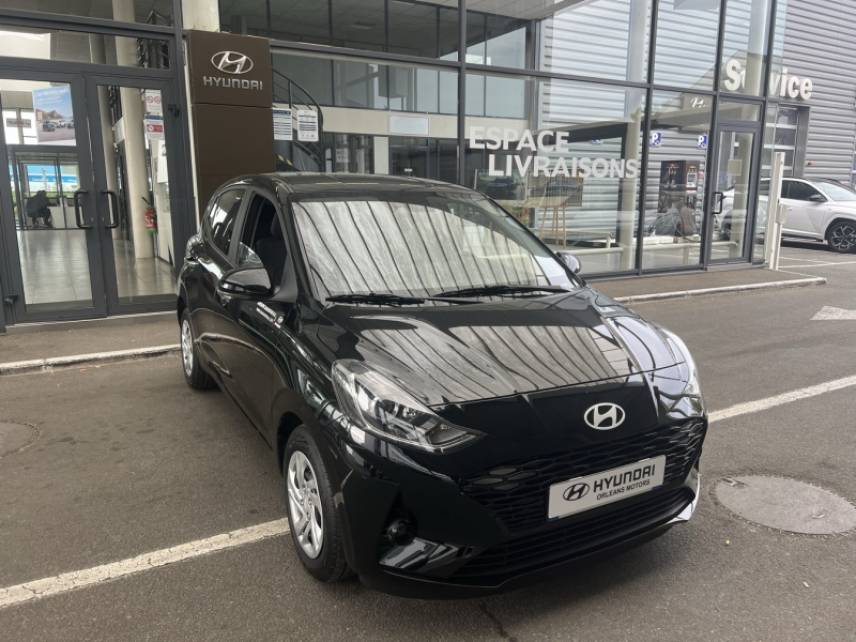 45000 : Hyundai Orléans Motors - HYUNDAI i10 - i10 - Phantom Black Métal - Traction - Essence