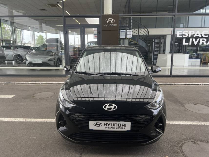 45000 : Hyundai Orléans Motors - HYUNDAI i10 - i10 - Phantom Black Métal - Traction - Essence