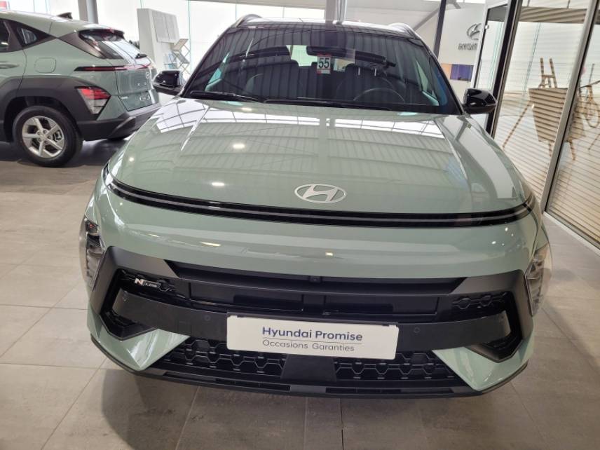 82005 : Hyundai Montauban - Pierre Guirado Automobiles - HYUNDAI Kona - Kona - Mirage Green/Toit/rétros Black - Traction - Hybride : Essence/Electrique