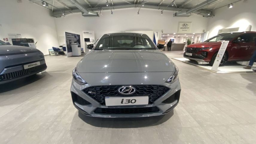 33140 : Hyundai Bordeaux Sud Villenave d&#039;Ornon - Sipa Automobiles - HYUNDAI i30 FASTBACK N Line - i30 III - SHADOW GREY - Boîte séquentielle - Essence sans plomb