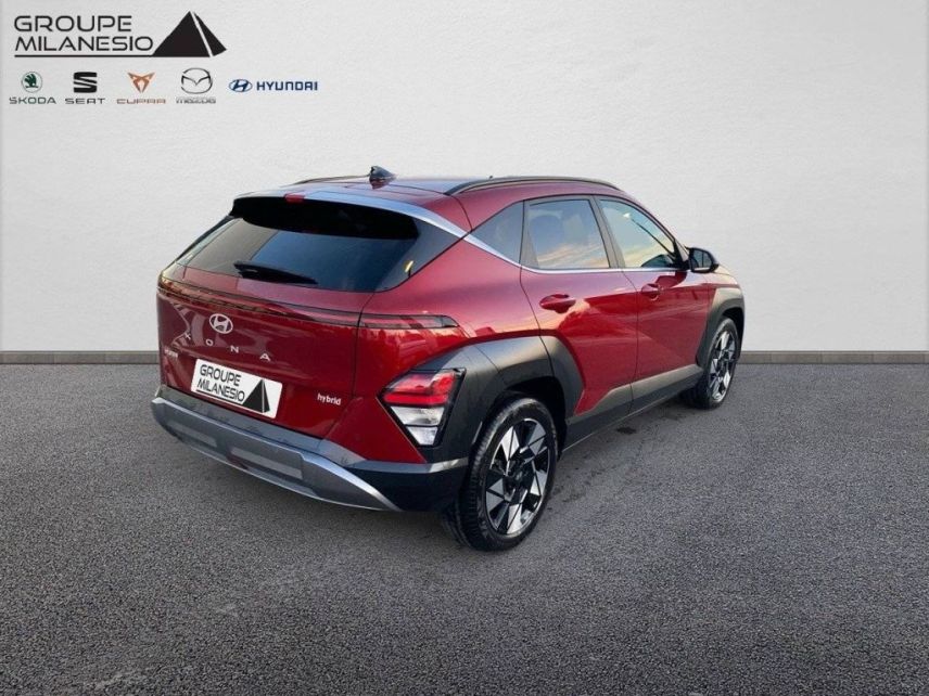 13300 : Hyundai Salon de Provence - Cap Milanesio - HYUNDAI KONA Creative - KONA (02/2023) - ULTIMATE RED - Automate sequentiel - Essence / Courant électrique