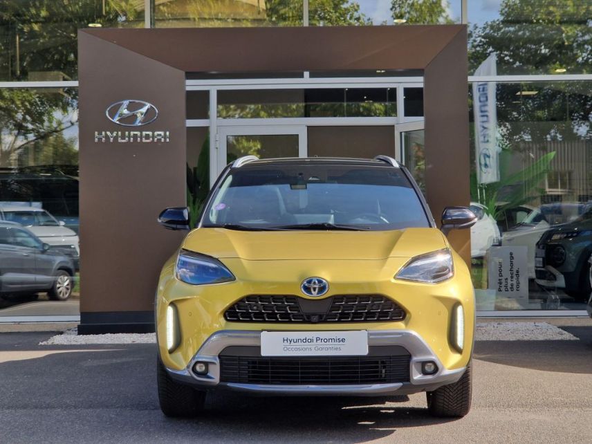 77240 : Hyundai Melun - CAP FOURNIER - TOYOTA YARIS CROSS HYBRIDE MY21 Première - YARIS CROSS - Jaune - Automate à fonct. Continu - Essence / Courant électrique